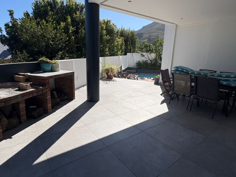 To Let 3 Bedroom Property for Rent in Camps Bay Western Cape